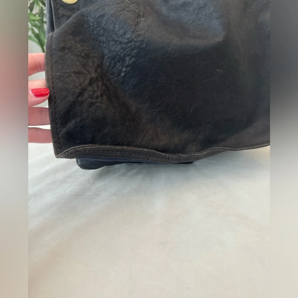 VTG! Fossil Foldover Shoulder Bag with Gold Accents - Picture 6 of 16